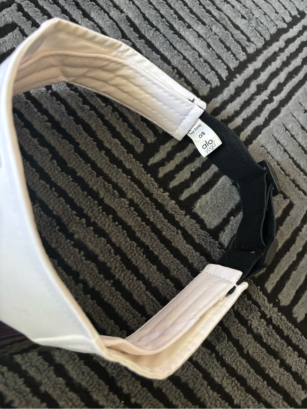 Alo visor hat - Authentic - Picture 2 of 10